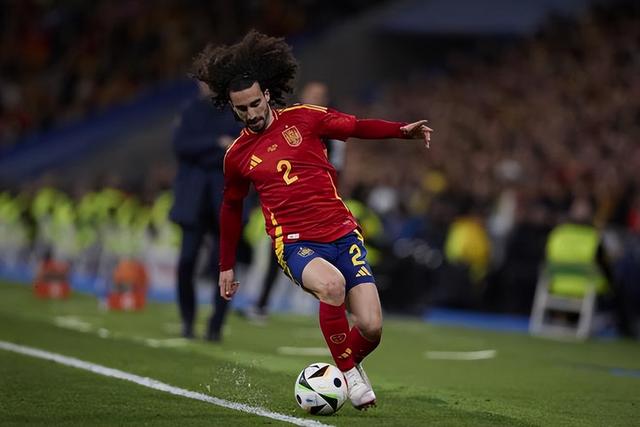 AYX爱游戏体育平台Uzi在巴黎圣日耳曼比赛中大比分获胜，锐不可当引发热议！上演精彩一战的简单介绍