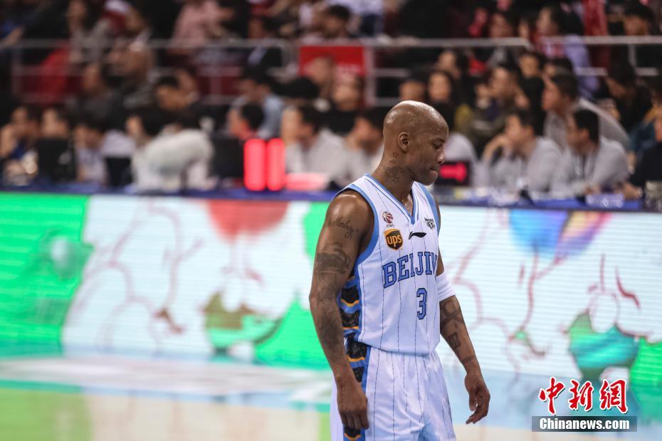 阿贾克斯围绕亚冠复出首秀国际比赛日辽宁本钢豪取连胜，风云突变马德里竞技窗口期再遭质疑看傻球迷的简单介绍